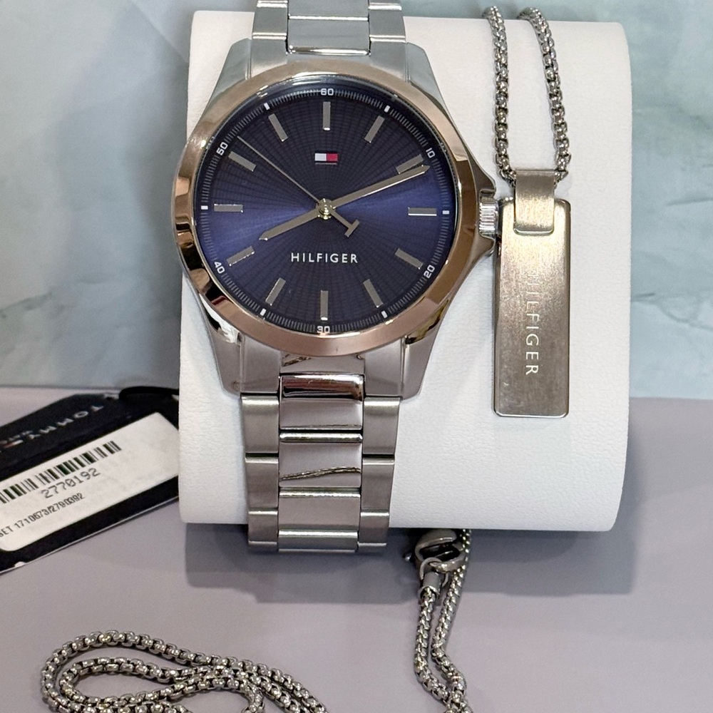 Tommy Hilfiger Men's Quartz Silver-Tone Stainless Steel Bracelet Watch Set 42mm
